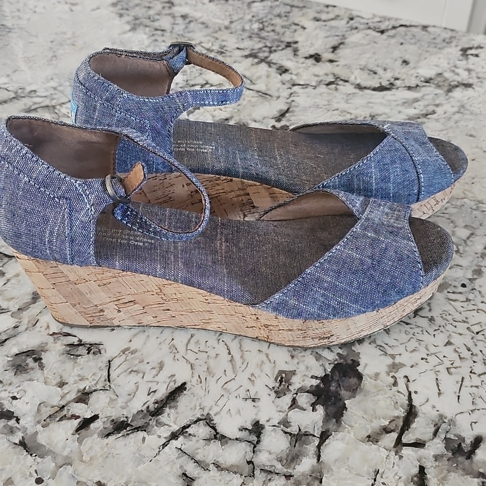 TOMS Wedge Blue Shoes Size 8.5